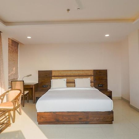 Fabhotel Mid Town Grand Panchkula Ngoại thất bức ảnh