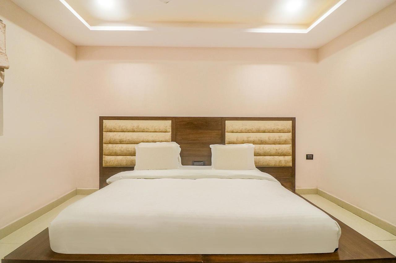 Fabhotel Mid Town Grand Panchkula Ngoại thất bức ảnh