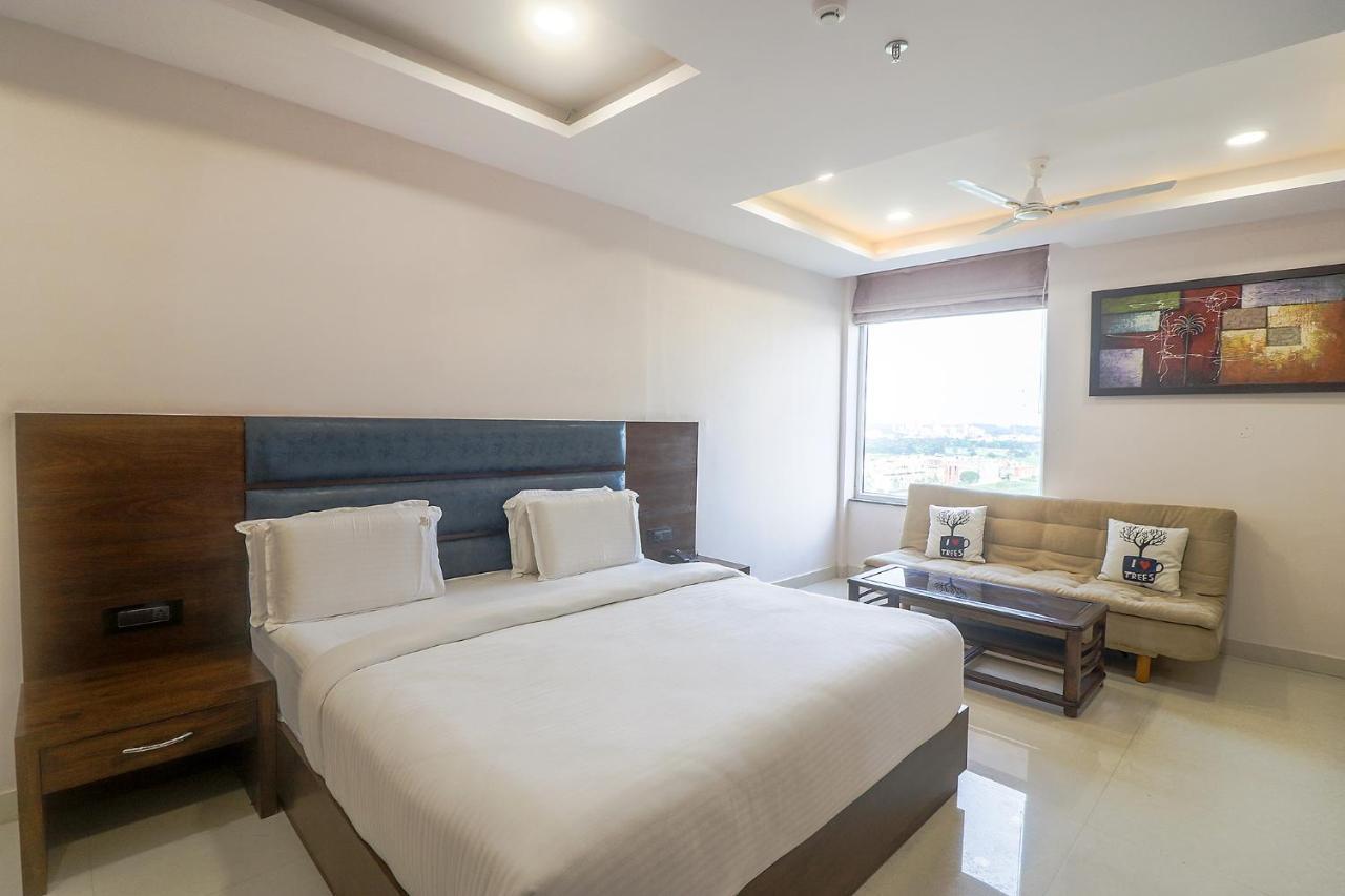 Fabhotel Mid Town Grand Panchkula Ngoại thất bức ảnh