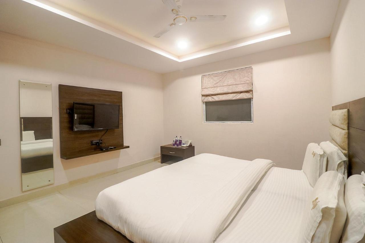 Fabhotel Mid Town Grand Panchkula Ngoại thất bức ảnh
