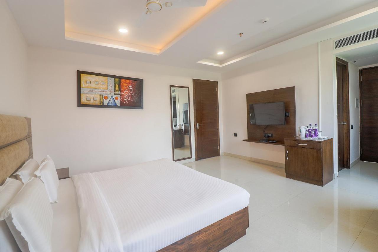 Fabhotel Mid Town Grand Panchkula Ngoại thất bức ảnh
